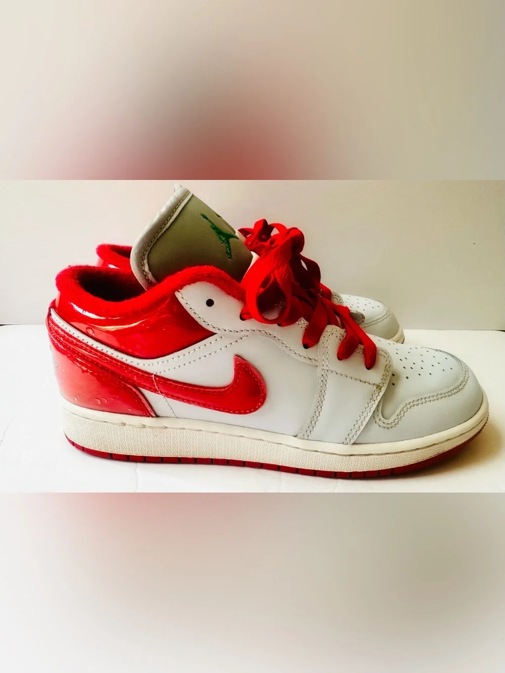Nike Jordan 1 Low SE Kids Shoes Gatorade Red and Grey  (US 5Y)